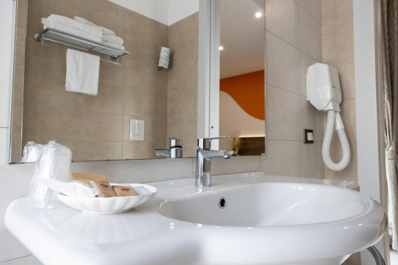 Mary VI Rooms بيسْكيتْشّي المظهر الخارجي الصورة