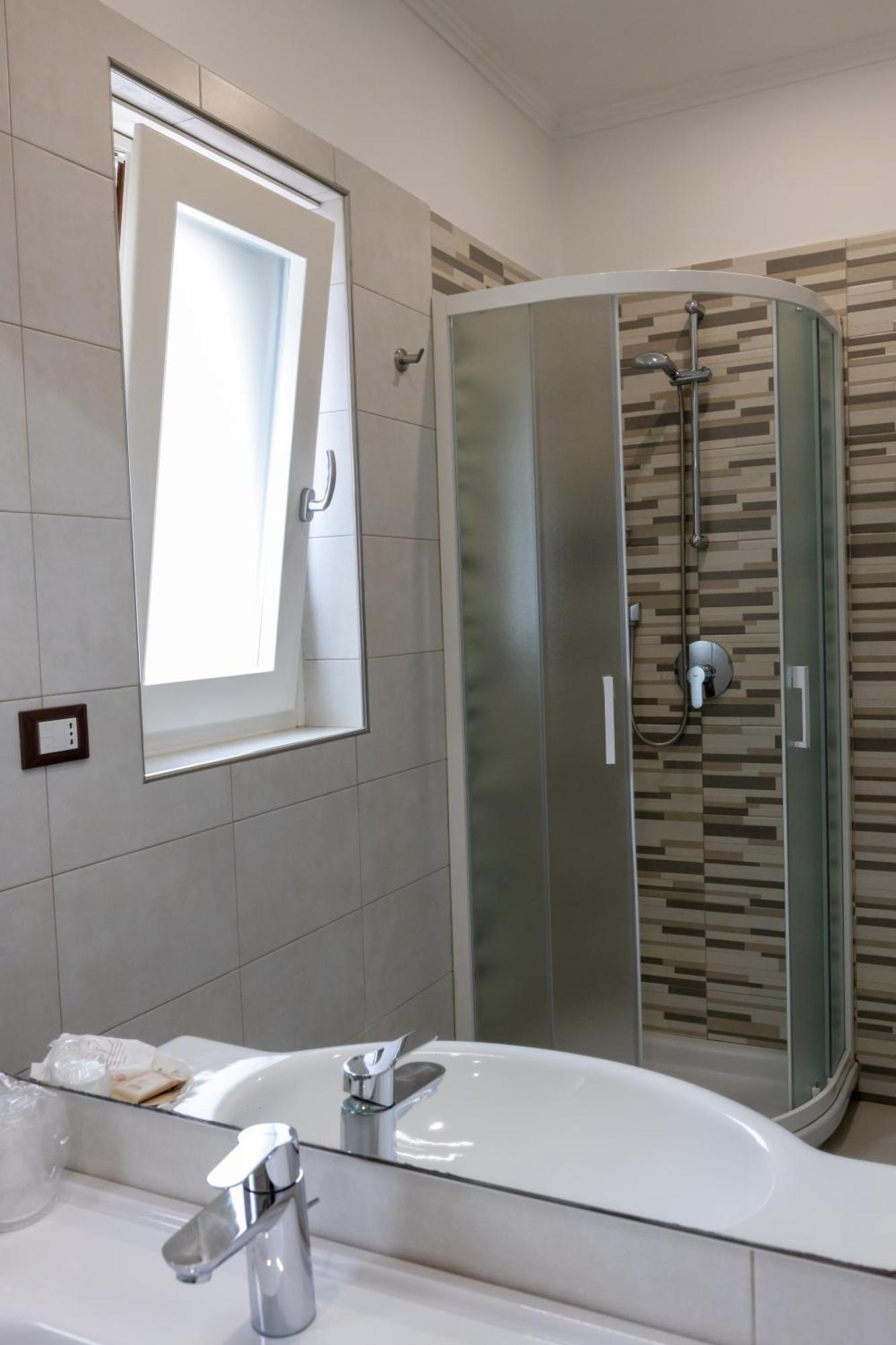 Mary VI Rooms بيسْكيتْشّي المظهر الخارجي الصورة